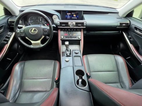 Used 2018 Lexus IS 300 w/ Premium Package RWD image 9
