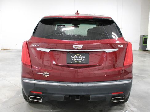 Used 2017 Cadillac XT5 Luxury image 8