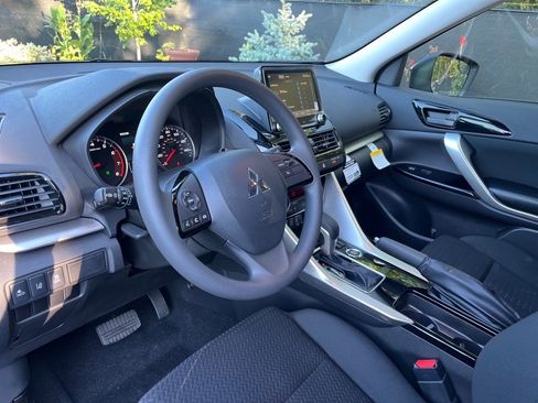 New 2024 Mitsubishi Eclipse Cross LE image 10