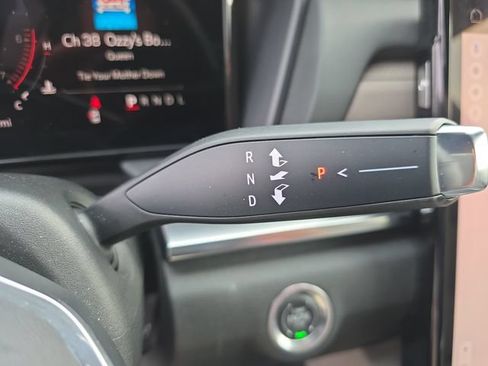 Used 2025 GMC Terrain Elevation AWD/4WD image 19