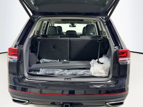 Used 2026 Volkswagen Atlas SE w/ Panoramic Sunroof Package FWD image 17
