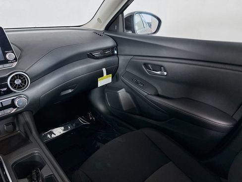Certified 2025 Nissan Sentra SV FWD image 30
