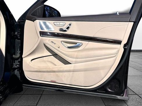 Certified 2020 Mercedes-Benz S 560 4MATIC Sedan image 31