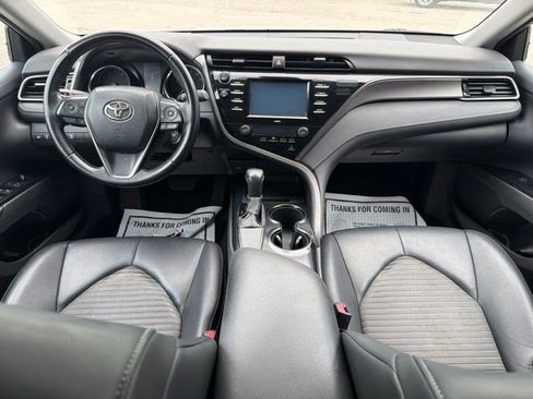 Used 2020 Toyota Camry SE w/ Carpet Mat Package FWD image 25