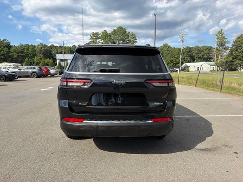 Used 2023 Jeep Grand Cherokee L Limited AWD/4WD image 6