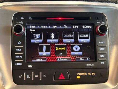 Used 2013 GMC Acadia SLT image 31