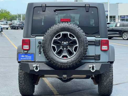 Used 2015 Jeep Wrangler Unlimited Rubicon AWD/4WD image 36