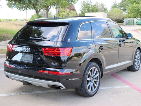 Used 2018 Audi Q7 3.0T Prestige w/ Prestige Package image 7