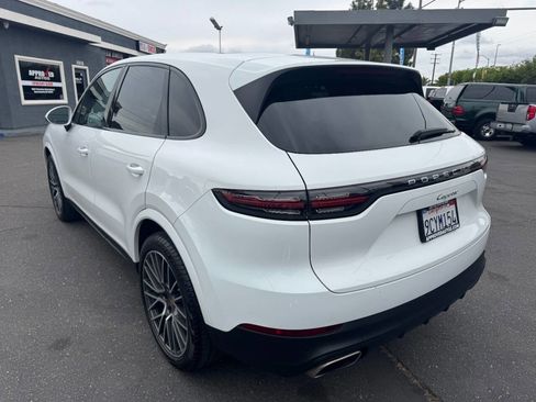 Used 2020 Porsche Cayenne AWD/4WD image 7
