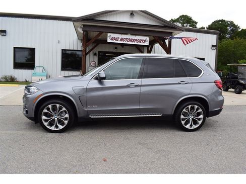 Used 2017 BMW X5 xDrive40e image 2