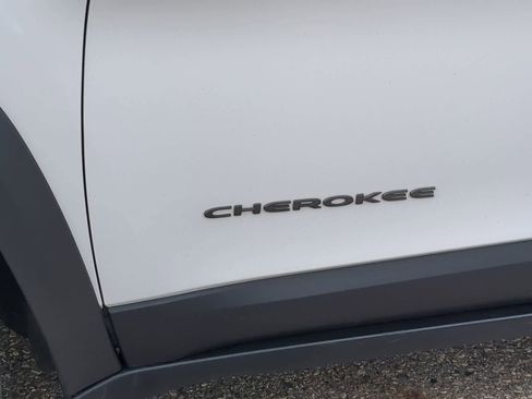 Certified 2021 Jeep Cherokee Trailhawk image 13