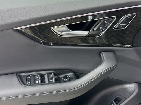 Used 2026 Audi Q8 Premium Plus AWD/4WD image 19