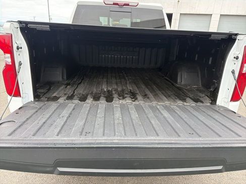 Used 2023 Chevrolet Silverado 1500 ZR2 w/ Technology Package image 30