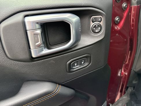 Certified 2022 Jeep Gladiator Mojave w/ LED Lighting Group image 16