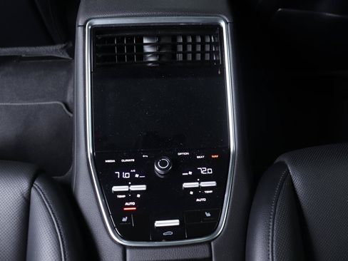 Used 2023 Porsche Panamera Platinum Edition w/ Sportdesign Package RWD image 22
