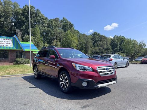 Used 2015 Subaru Outback 2.5i Limited AWD/4WD image 3