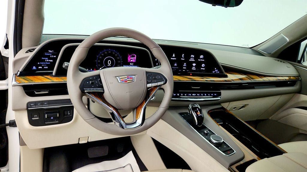 Used 2021 Cadillac Escalade ESV Premium Luxury Platinum RWD image 13