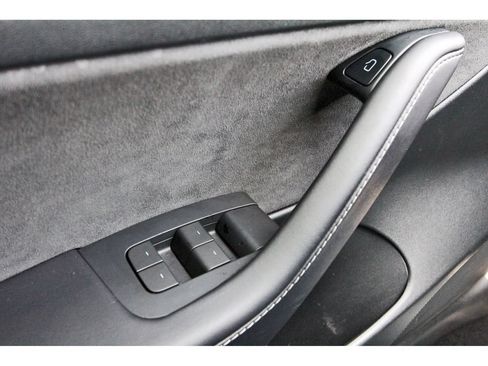 Used 2023 Tesla Model 3 Standard Range RWD image 15