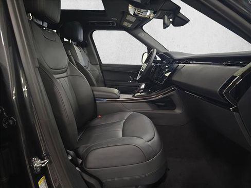 New 2026 Land Rover Range Rover Sport SE image 10