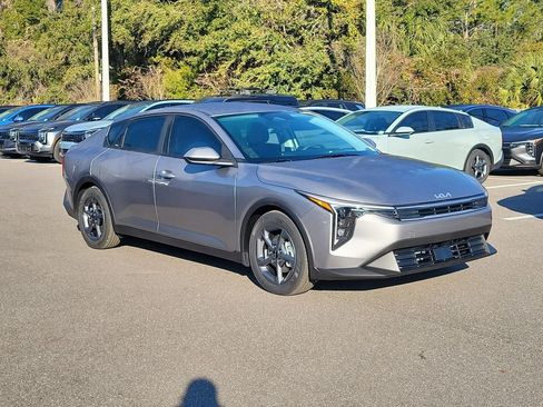 New 2026 Kia K4 FWD image 38