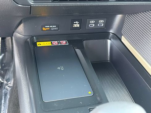 Used 2025 Toyota Camry SE w/ Multimedia Upgrade Package FWD image 31