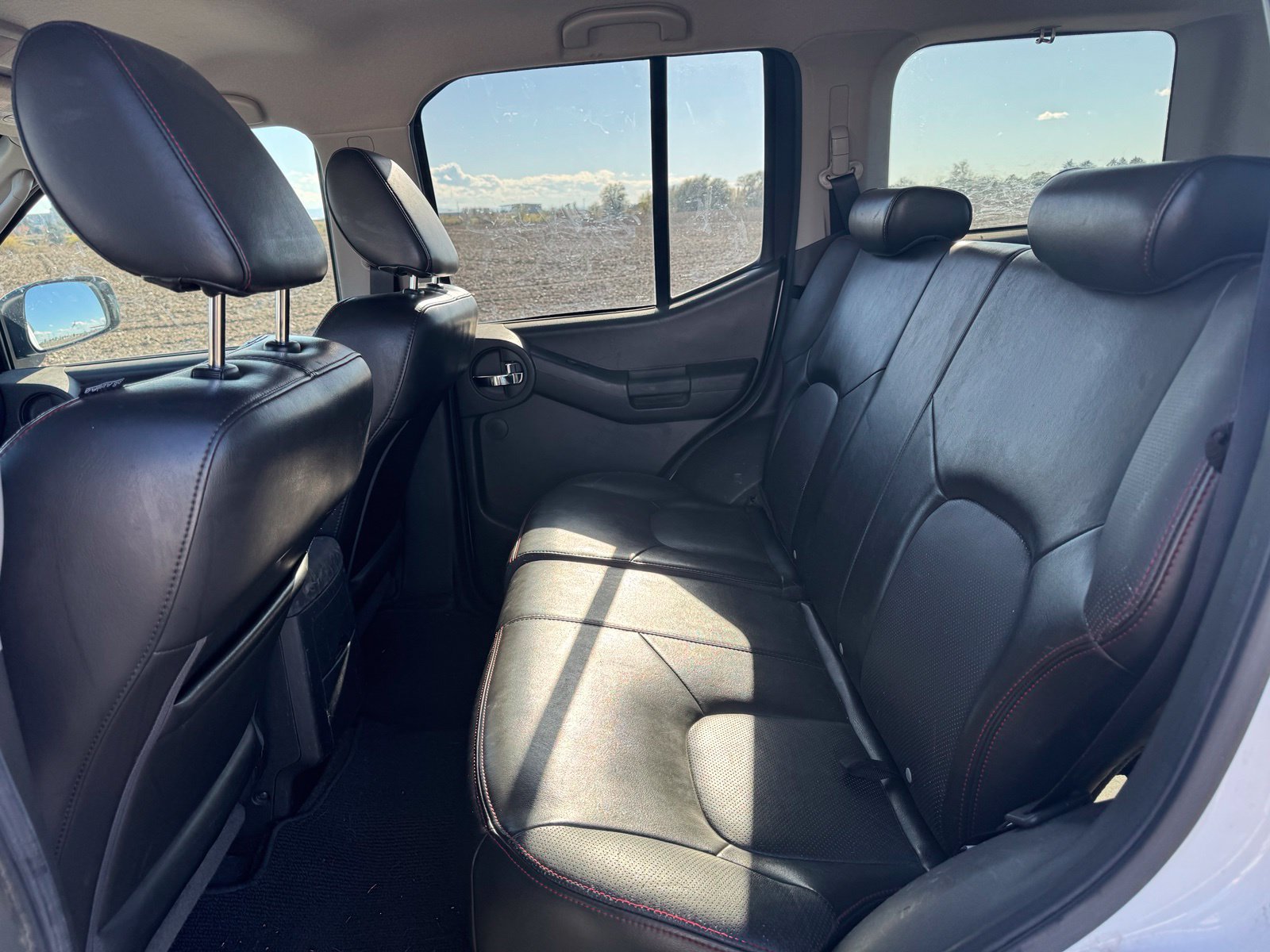 Used 2011 Nissan Xterra PRO-4X w/ Pro-4x Leather Pkg AWD/4WD image 10