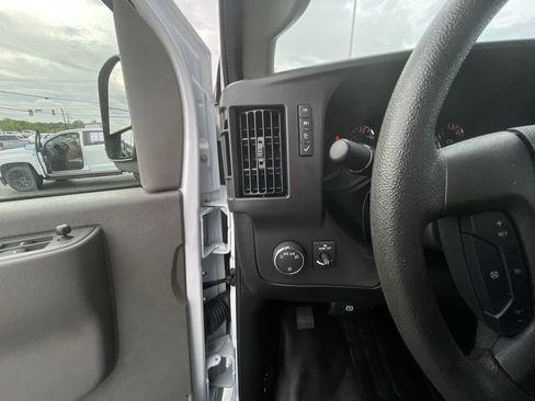 Used 2025 Chevrolet Express 2500 w/ Driver Convenience Package RWD image 17