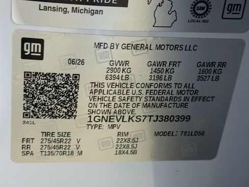 New 2026 Chevrolet Traverse RS w/ LPO, Floor Liner Package AWD/4WD image 29