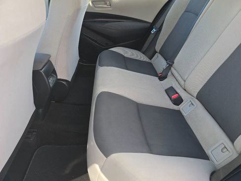 Used 2023 Toyota Corolla LE image 14
