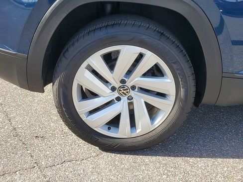 Used 2022 Volkswagen Atlas Cross Sport SE image 5