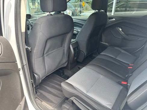 Used 2017 Ford Escape SE AWD/4WD image 11