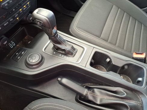 Used 2022 Ford Ranger XLT w/ Equipment Group 301A Mid AWD/4WD image 13
