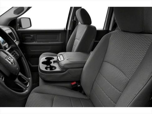 Certified 2019 RAM 1500 Express w/ Express Value Package AWD/4WD image 6
