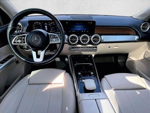 Used 2023 Mercedes-Benz GLB 250 4MATIC image 15