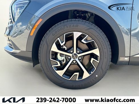 New 2025 Kia Sportage EX image 38