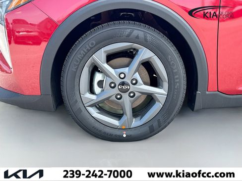 New 2025 Kia K4 LXS image 36