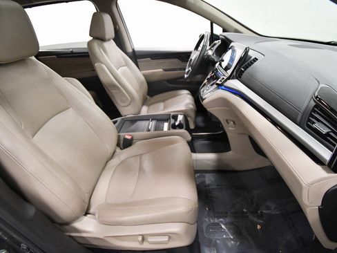 Certified 2018 Honda Odyssey Elite image 19