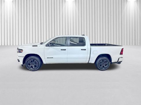 New 2026 RAM 1500 4x4 Crew Cab image 8