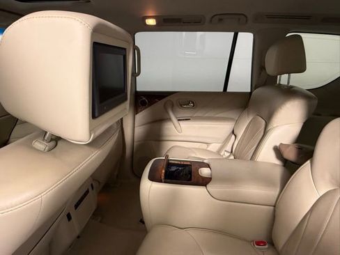 Used 2016 INFINITI QX80 2WD w/ Deluxe Technology Package image 40