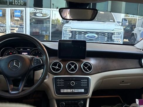 Used 2018 Mercedes-Benz GLA 250 image 6