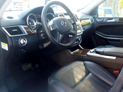 Used 2013 Mercedes-Benz GL 450 4MATIC w/ Premium 2 Pkg image 9