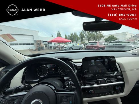 Used 2023 Nissan Pathfinder SL w/ SL Premium Package AWD/4WD image 15
