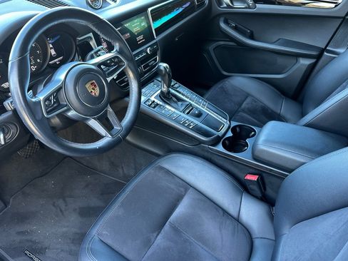 Used 2020 Porsche Macan AWD/4WD image 11