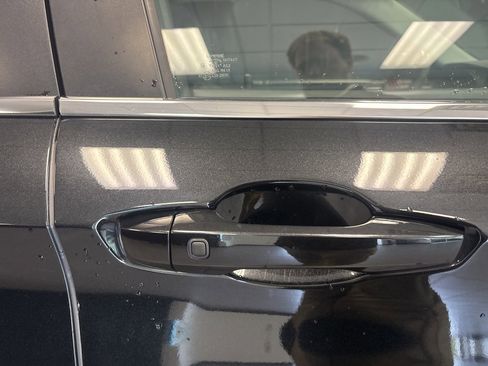 Used 2023 Mitsubishi Outlander SE image 13