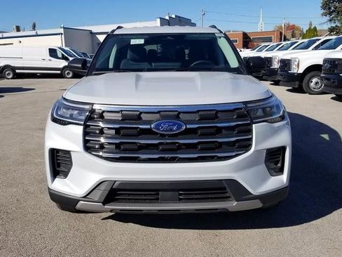 New 2026 Ford Explorer Active AWD/4WD image 8