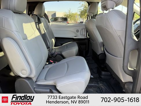 Certified 2026 Toyota Sienna XLE FWD image 14