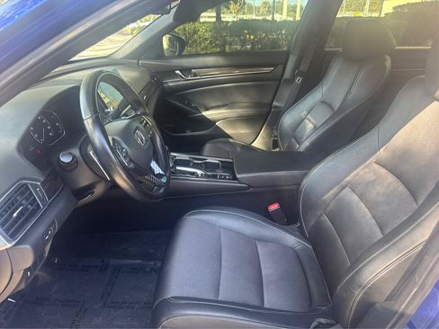 Used 2019 Honda Accord Sport image 9