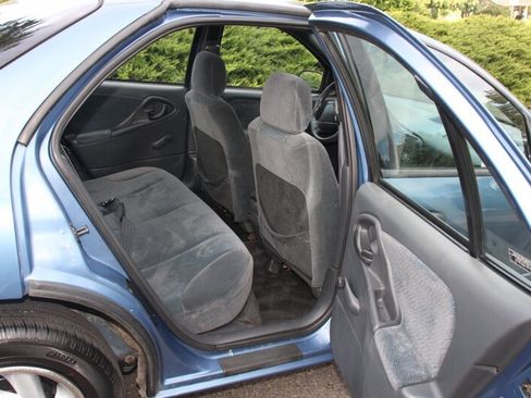 Used 1997 Chevrolet Cavalier LS w/ Preferred Equipment Group 1 FWD image 6