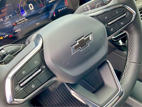 New 2026 Chevrolet Traverse LT w/ Midnight/Sport Edition AWD/4WD image 46