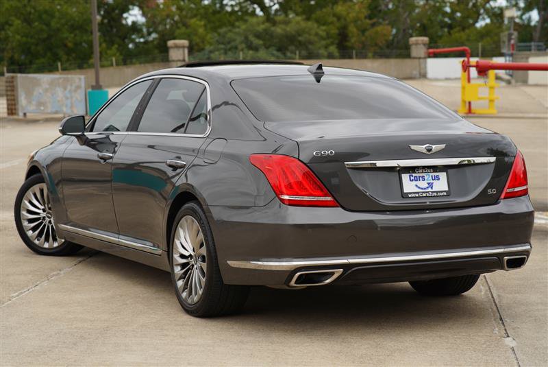 Used 2019 Genesis G90 5.0 Ultimate RWD image 4
